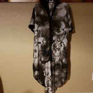 Blk/Gray/Wht Long Top